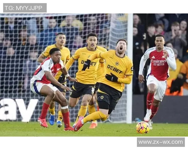 英超激战：里昂与巴萨战平引发争议判罚引爆全场热议