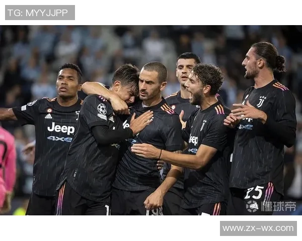 德甲激战曼联险胜那不勒斯红牌争议引发全场热议