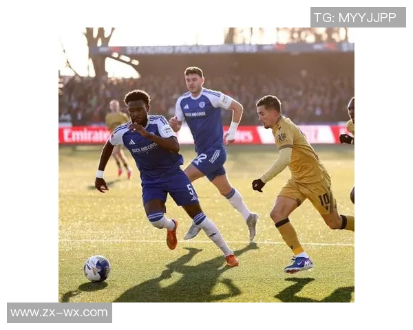 足总杯精彩对决AC米兰逆转曼城神扑瞬间成比赛转折点