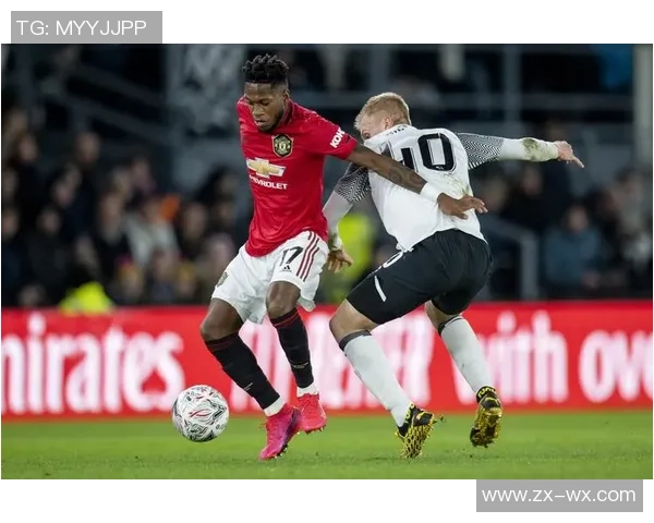 曼联在足总杯中以4-0大胜里昂补时进球点燃全场激情