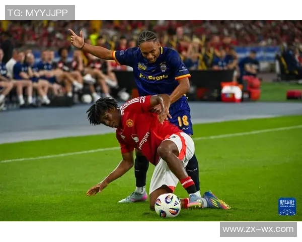 曼联友谊赛逆转尤文图斯全场沸腾精彩瞬间回顾与分析