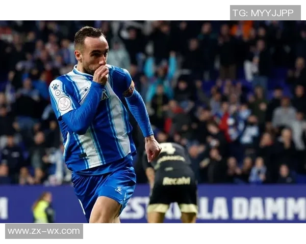 国王杯精彩对决尤文图斯大胜那不勒斯乌龙球引发全场热潮